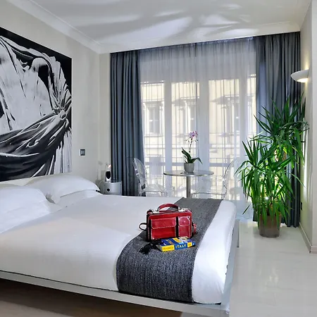 Pantheon Affittacamere 4*